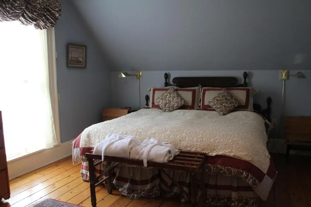 Shipwright Inn 9